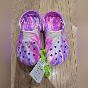 New CROCS Kids Pink and Purple Water Shoes J5